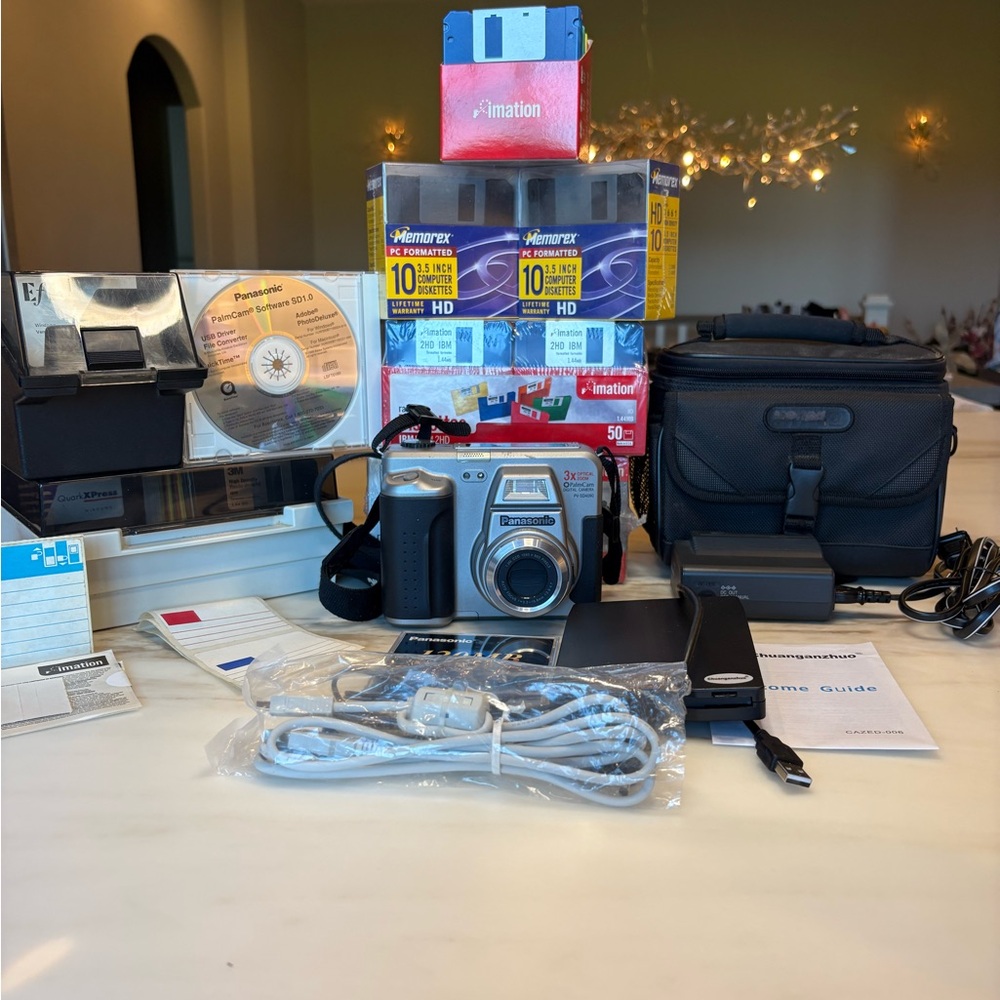 SALE 😌RARE Vintage PANASONIC Digital Camera Complete kit!!! Works 😍